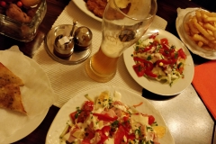 Schnitzel mit Pommes und Schlemmersalat bij Alt Kurfürst